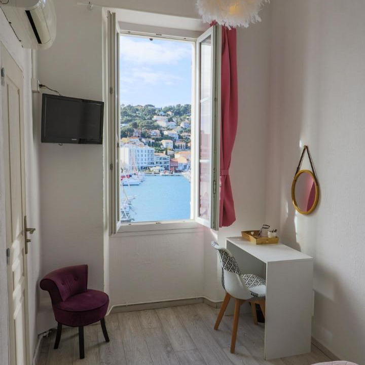 Photo of Others in Saint-Mandrier-sur-Mer