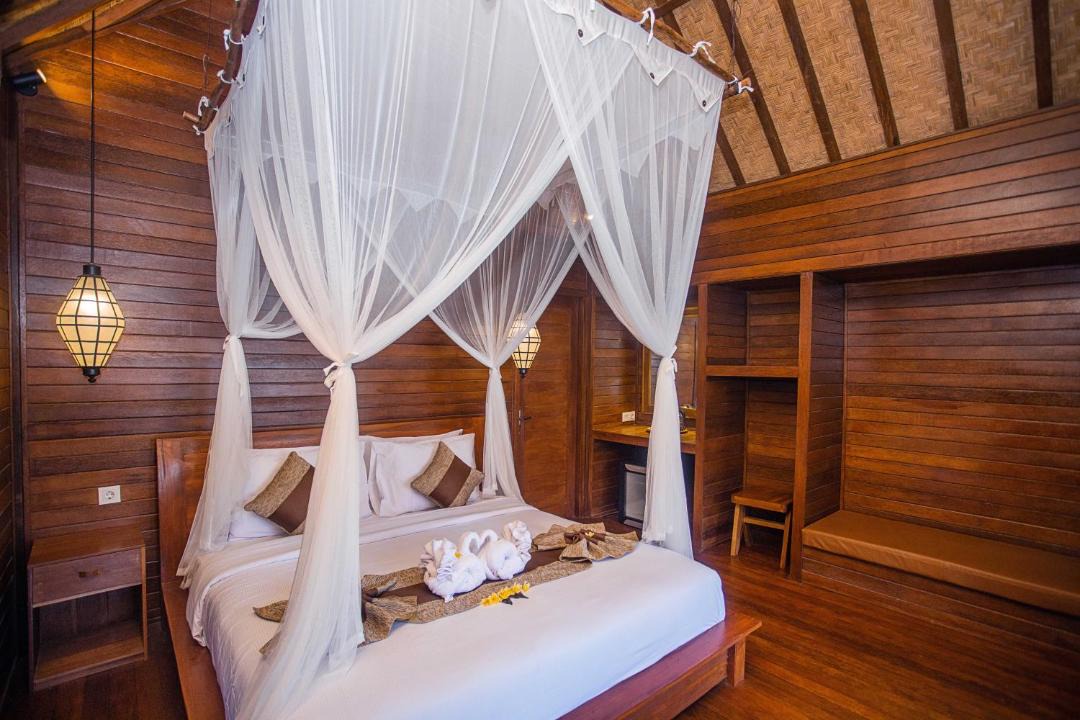 Photo of Others in Mushroom Bay