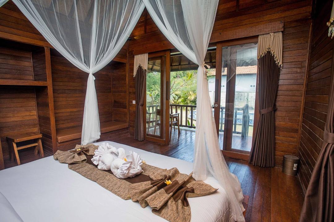 Photo of Others in Mushroom Bay