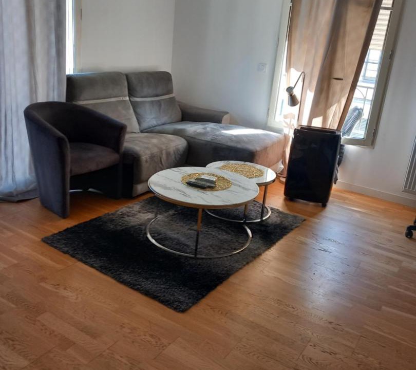 Photo of Livingroom in Clamart