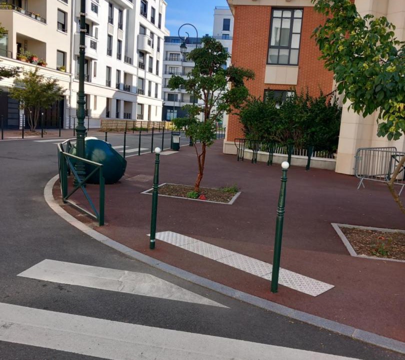 Photo of Others in Clamart