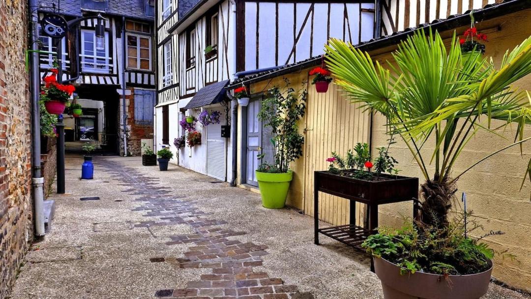 Photo of Others in Pont-Audemer
