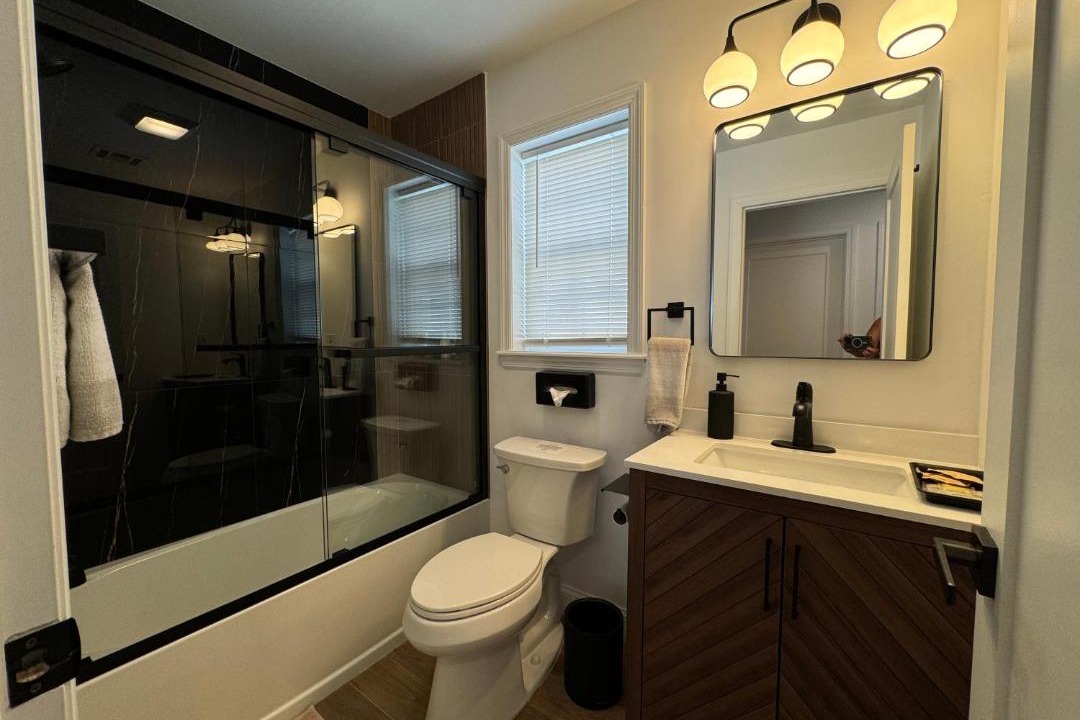 Photo of Bathroom in Weequahic