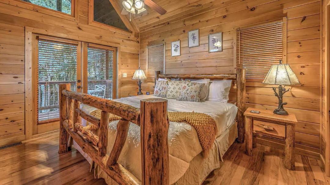 Photo of Bedroom in Mineral Bluff