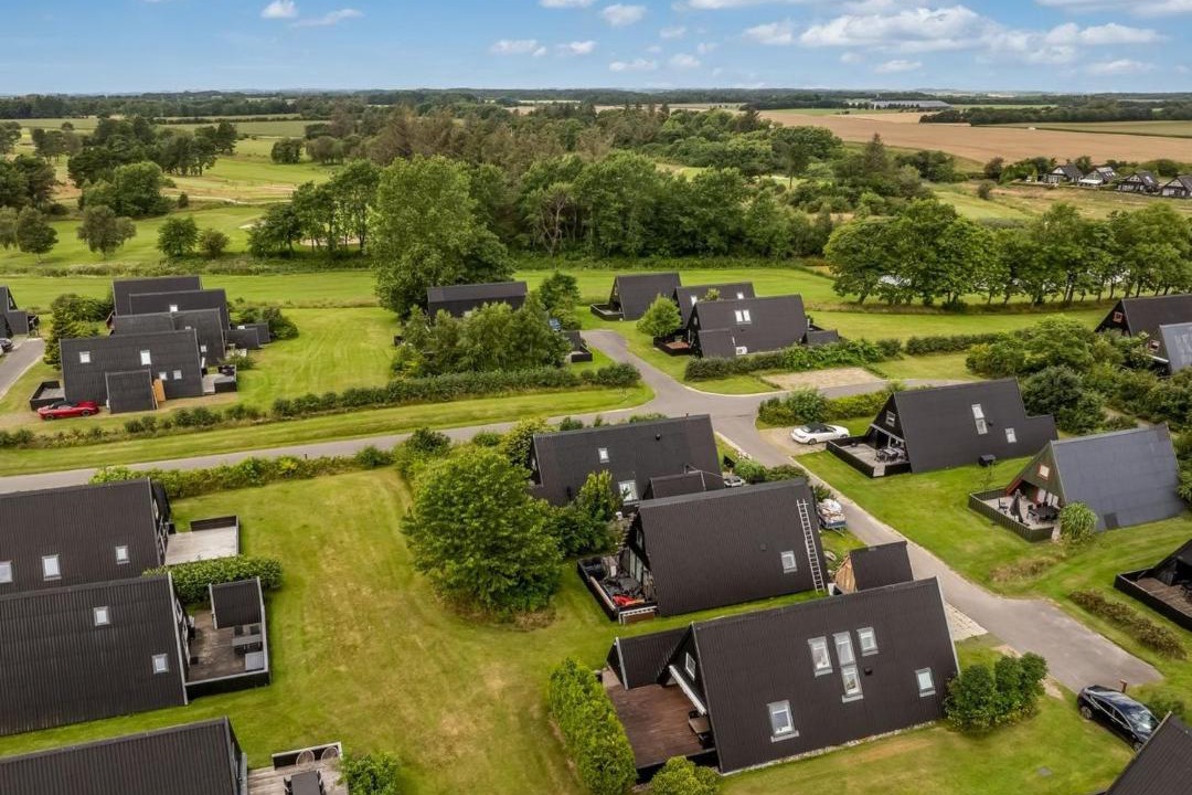 Photo of Buildings in Gatten