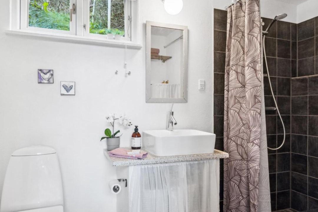 Photo of Bathroom in Logstor