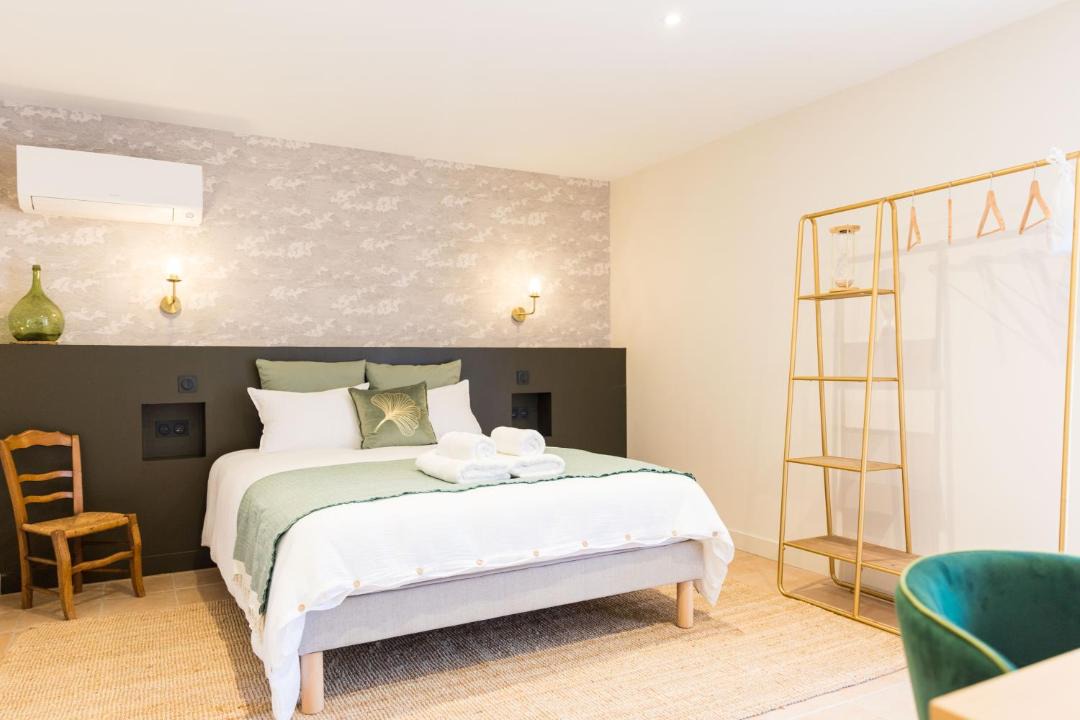 Photo of Bedroom in Maze-Milon