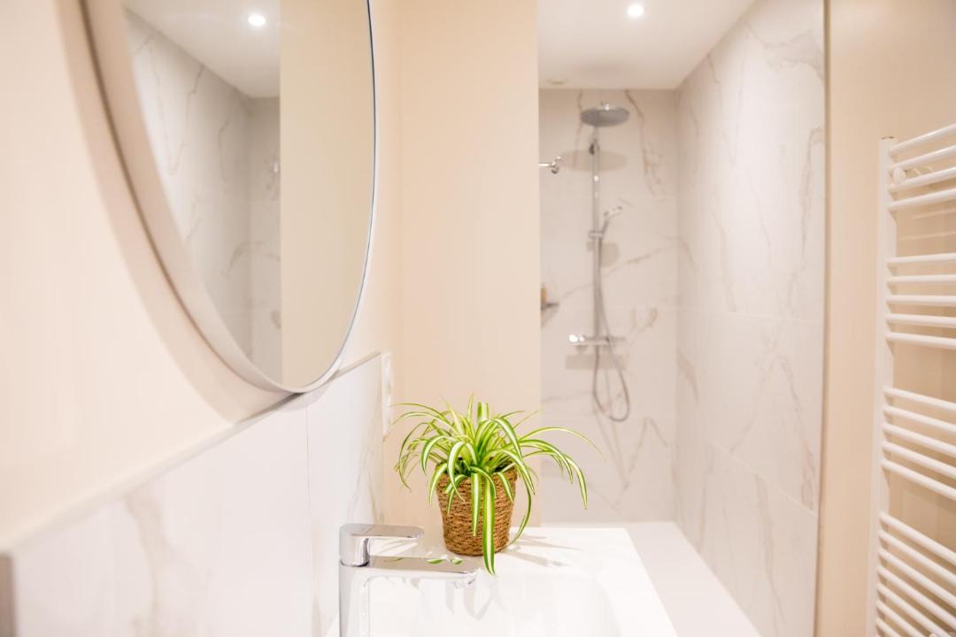 Photo of Bathroom in Maze-Milon