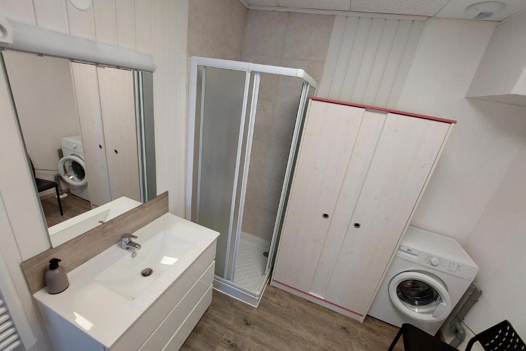 Photo of Bathroom in Saint-Gobain