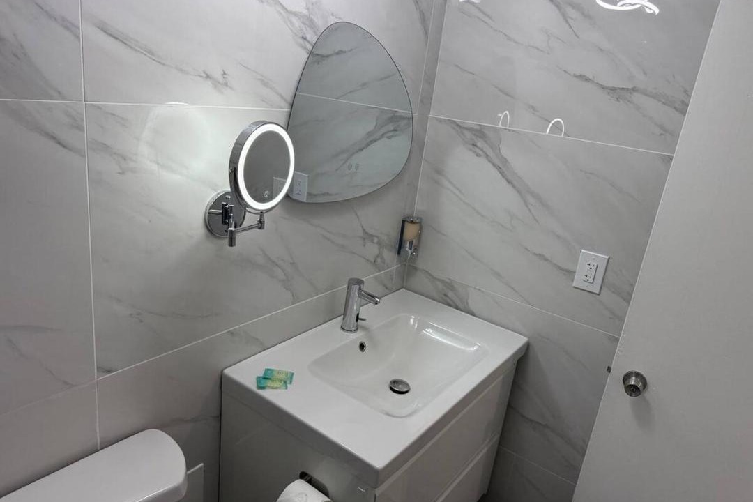 Photo of Others in Mid Beach