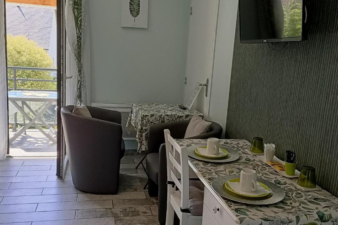 Photo of Others in Adast