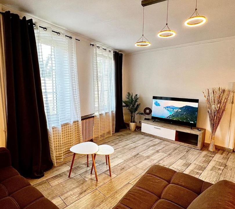Photo of Livingroom in Manom