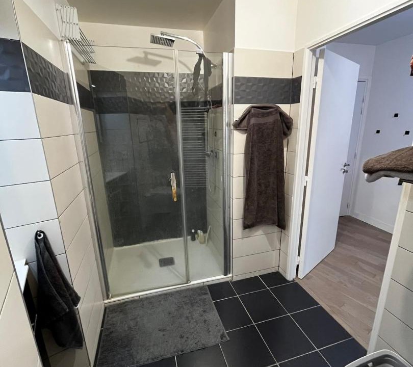 Photo of Bathroom in Clamart