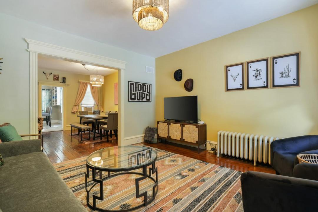 Photo of Others in Ashfield