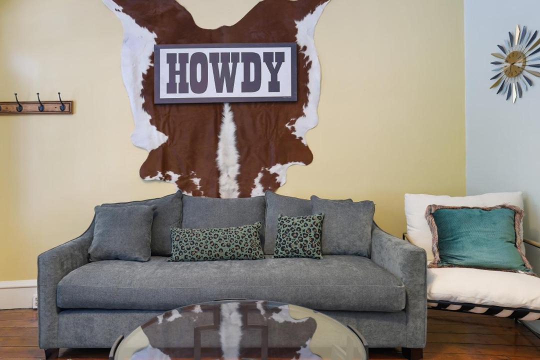 Photo of Livingroom in Ashfield