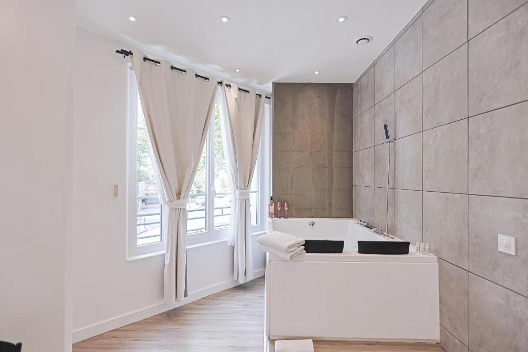 Photo of Others in Villette Gare