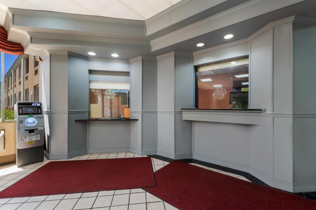 Photo of Others in Ogontz Campus