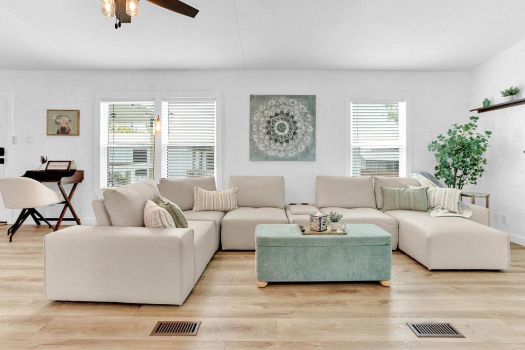 Photo of Livingroom in Quitman