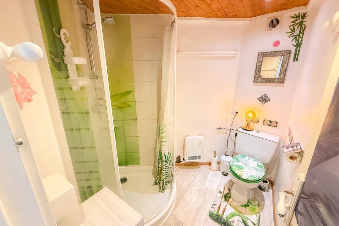 Photo of Bathroom in Rennes-les-Bains