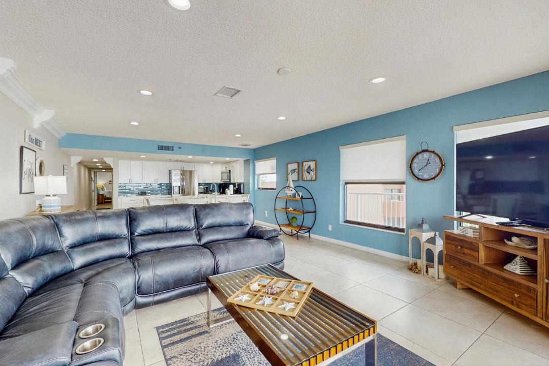 Photo of Livingroom in Indian Shores