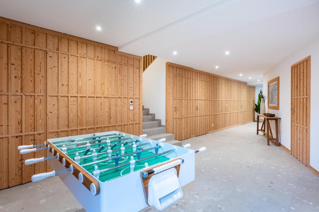 Photo of Others in Thones