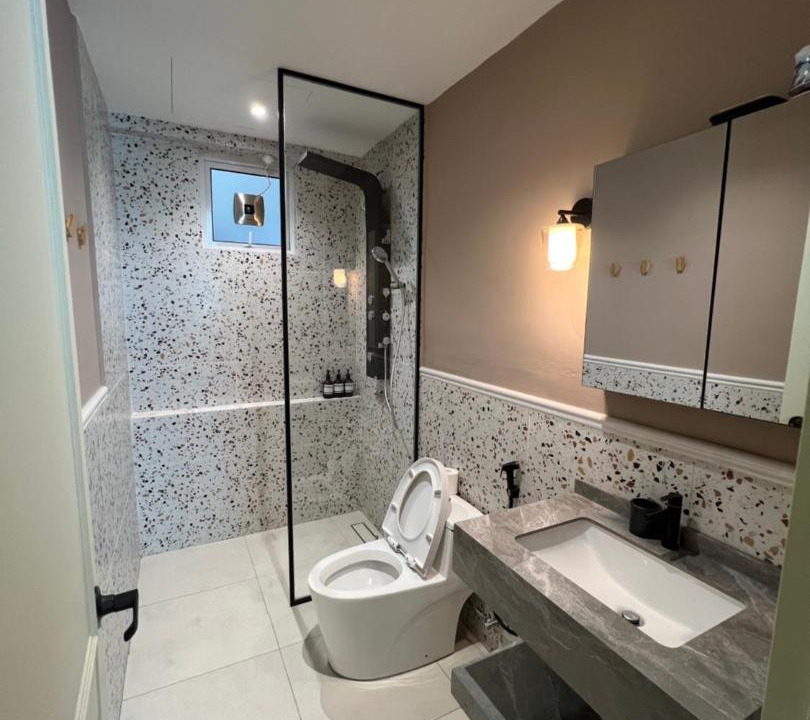 Photo of Bathroom in Kampung Batu Uban