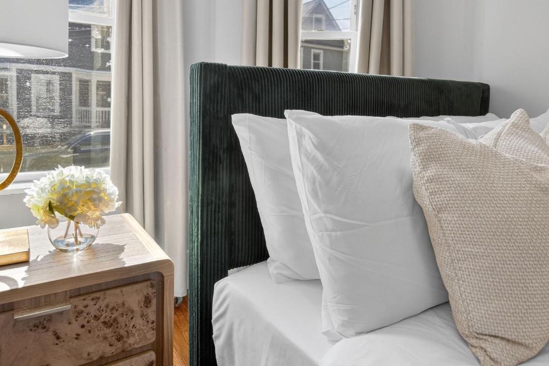 Photo of Bedroom in Magoun Square