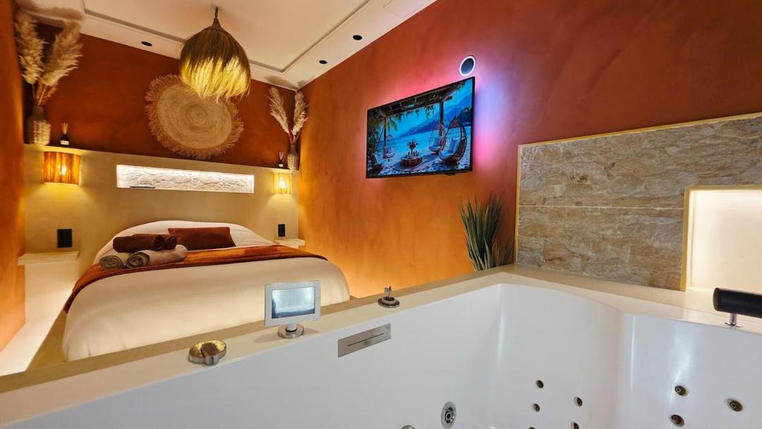 Photo of Others in Chambly