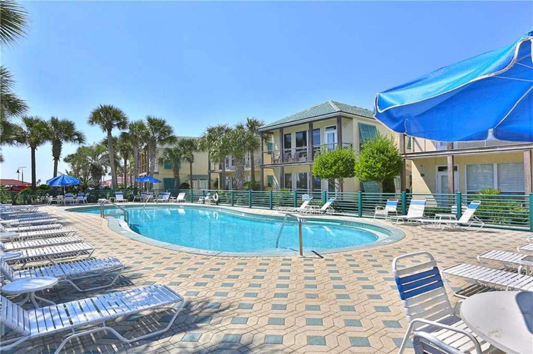 Photo of Others in Destin