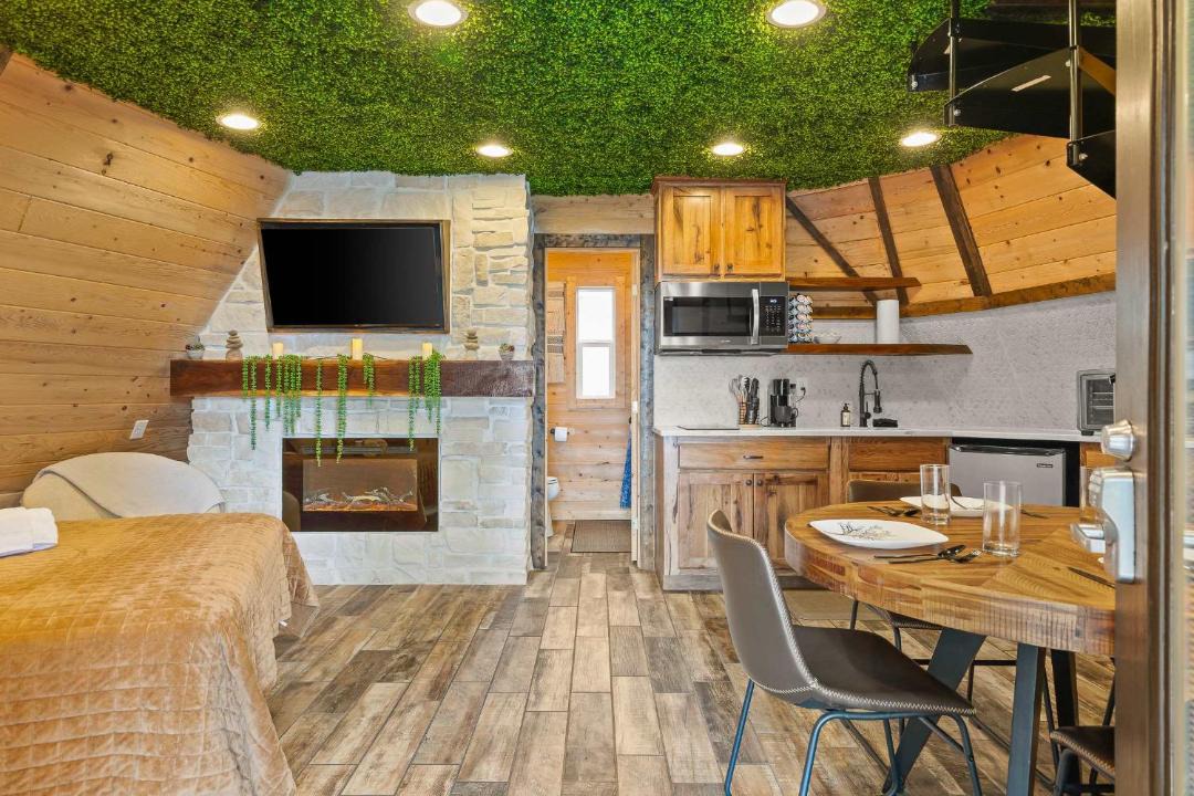 Photo of Others in Bryant