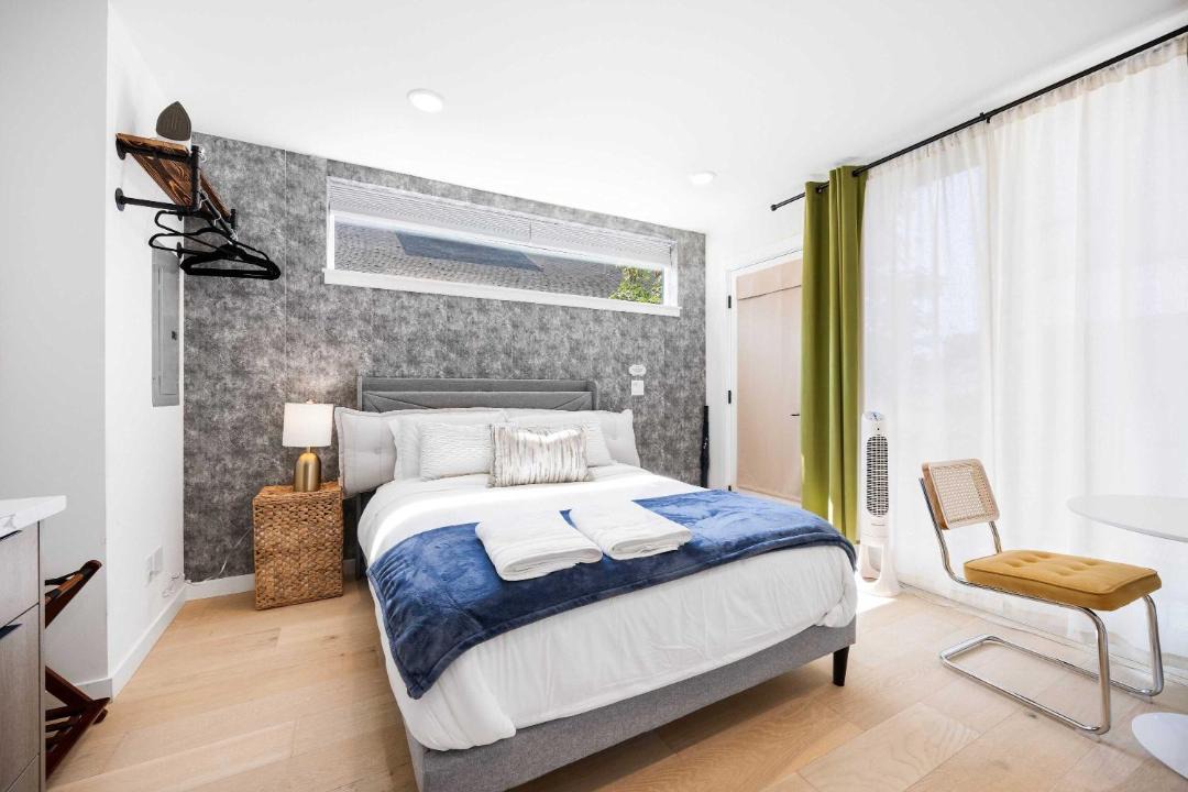 Photo of Others in Eastlake