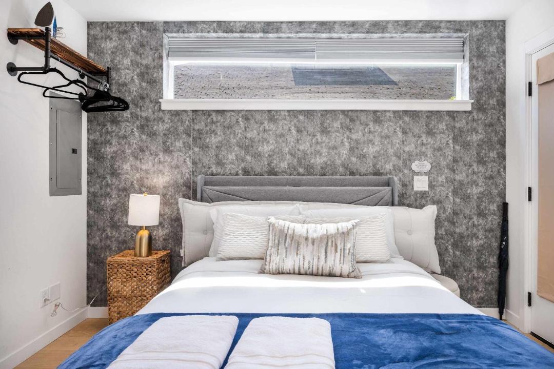 Photo of Others in Eastlake