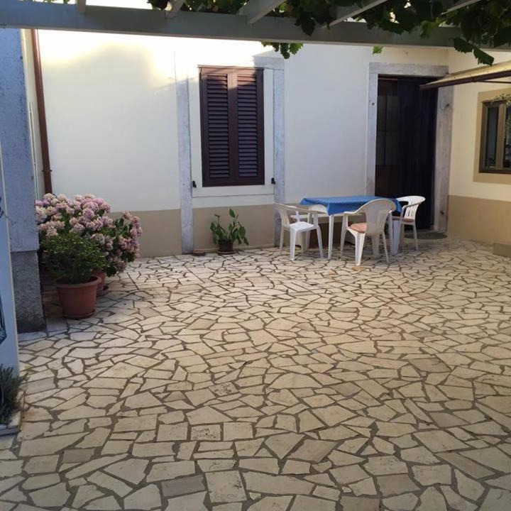 Photo of Others in Cres