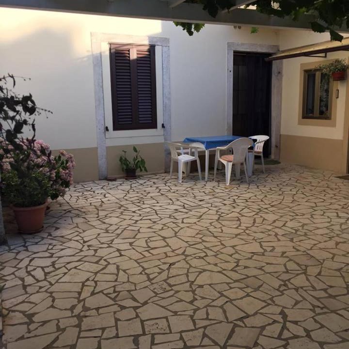 Photo of Others in Cres