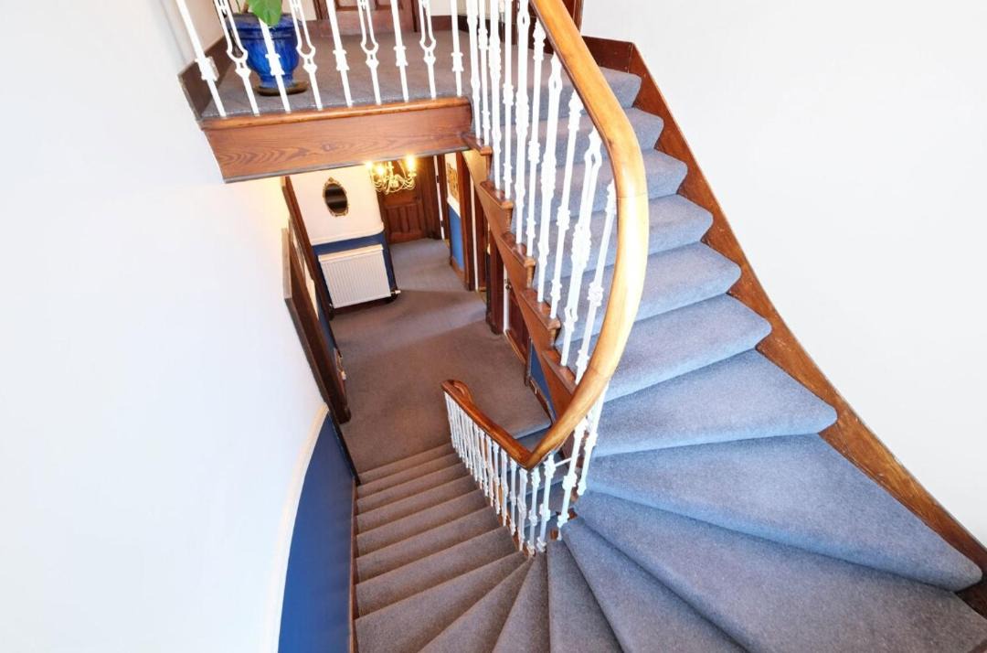 Photo of Others in Cults