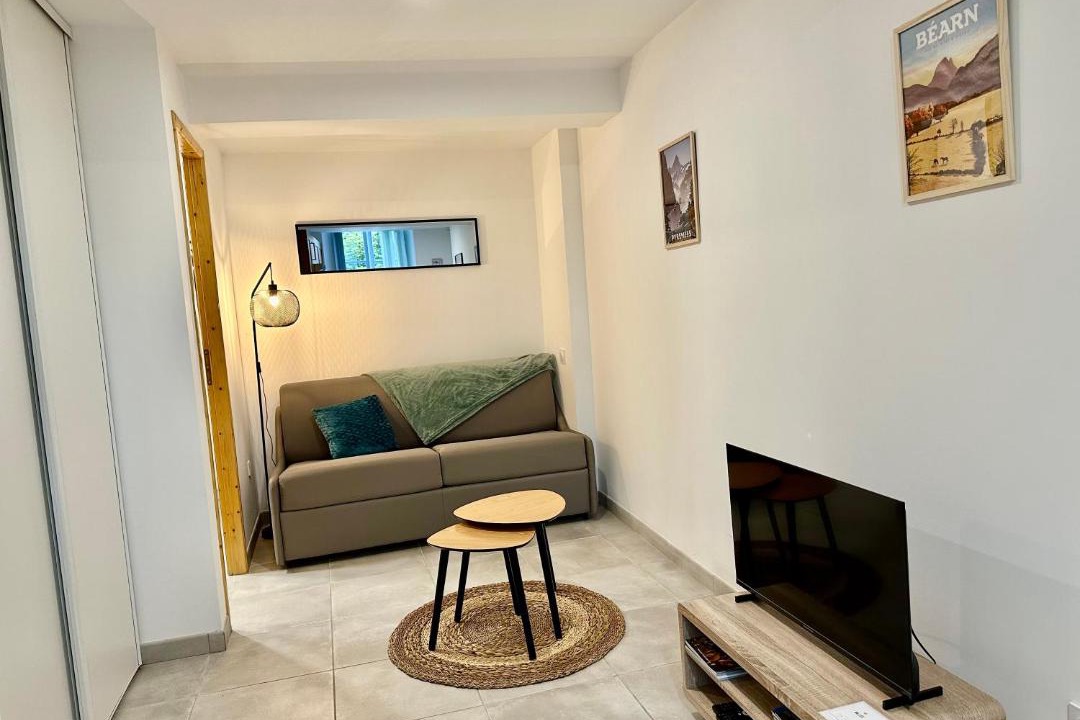 Photo of Others in Izeste