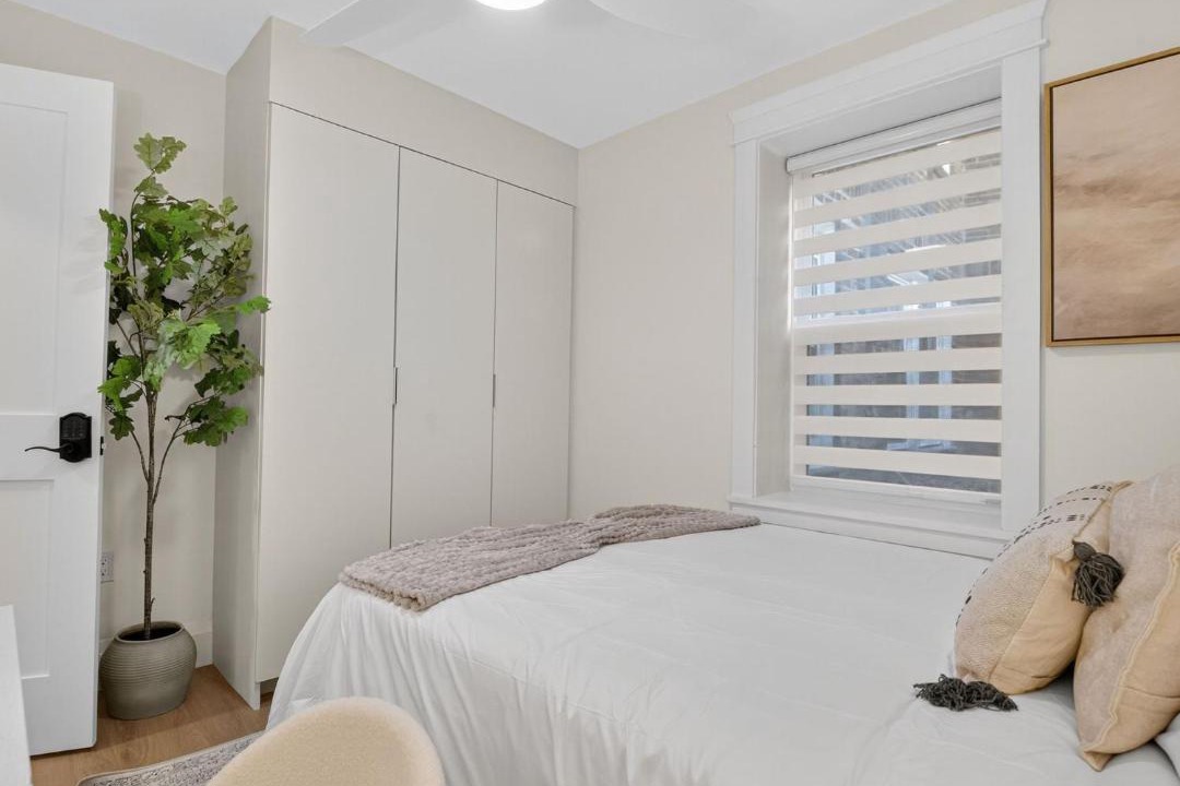 Photo of Bedroom in Inman Square