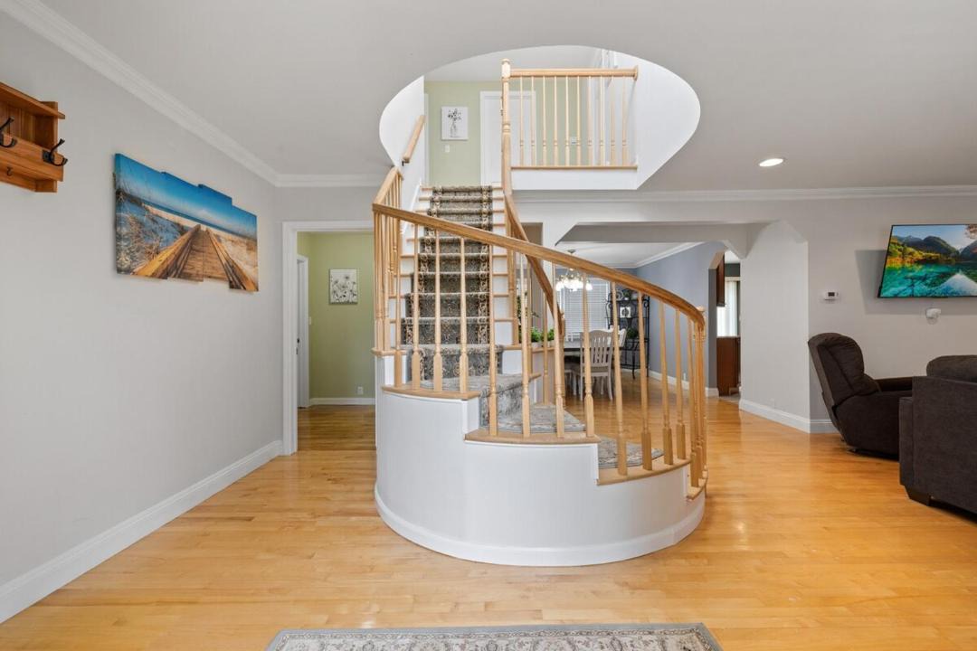 Photo of Others in Monroe