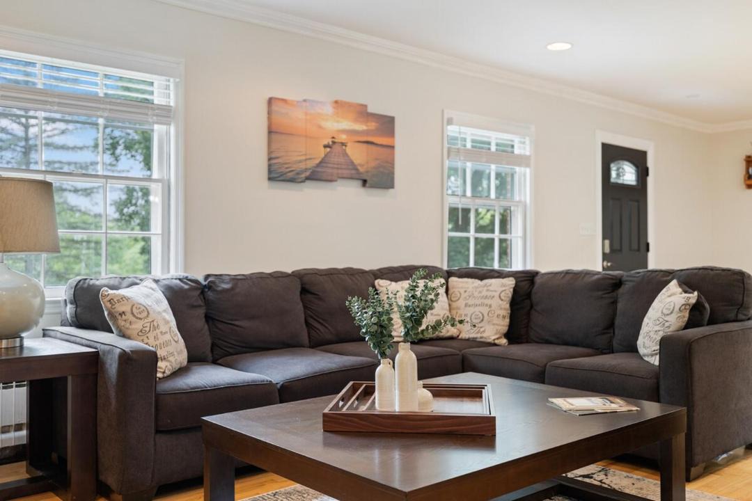 Photo of Livingroom in Monroe