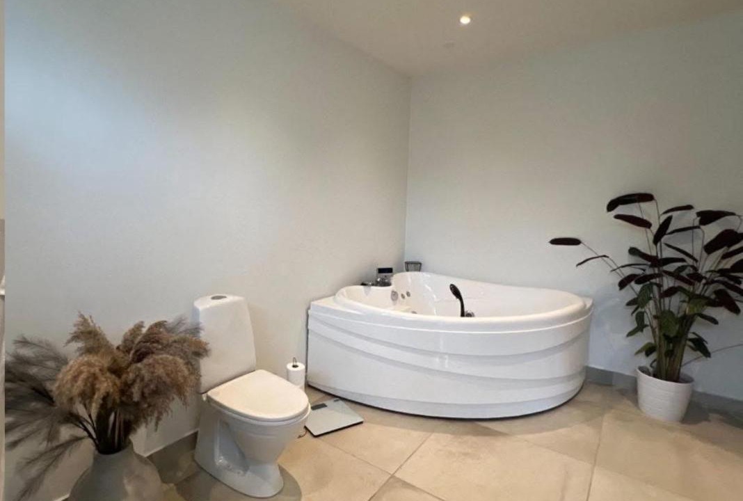 Photo of Bathroom in Bog By