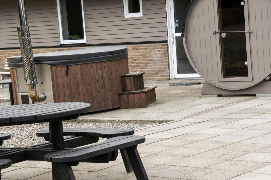 Photo of Others in Falen