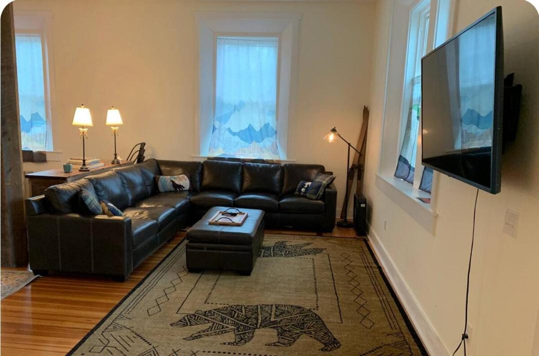 Photo of Livingroom in Charlemont