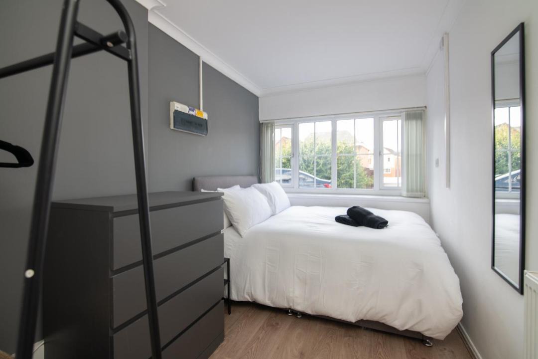 Photo of Bedroom in Oadby