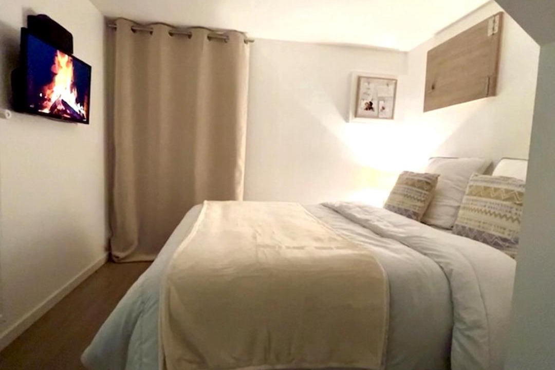 Photo of Bedroom in Saint-Pierre - Rene II - Bonsecours