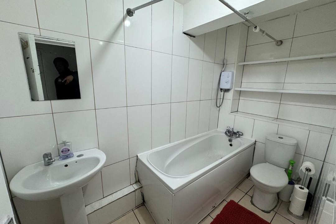 Photo of Others in Tottenham