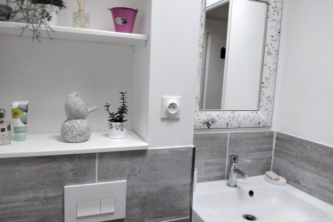 Photo of Bathroom in Vieux-Ruffec