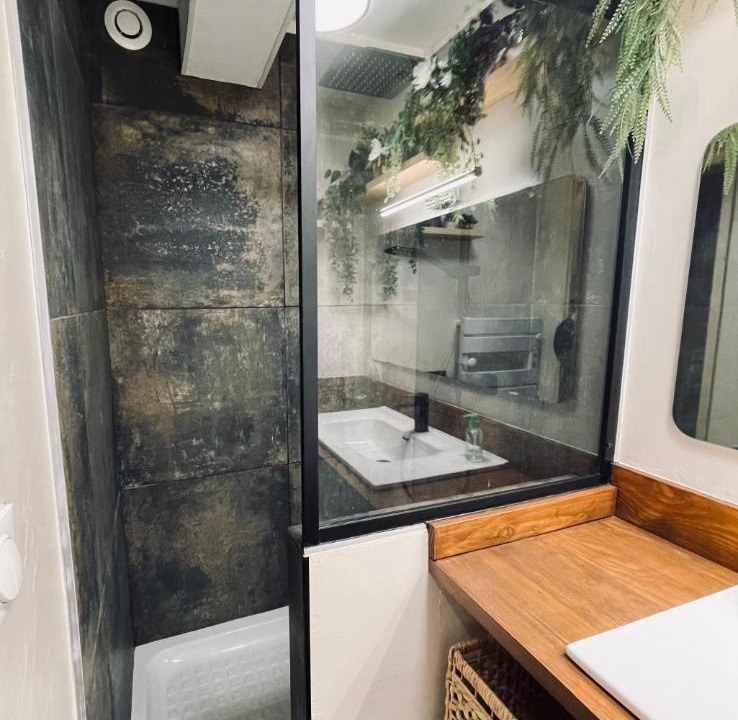 Photo of Bathroom in Egliseneuve-d'Entraigues