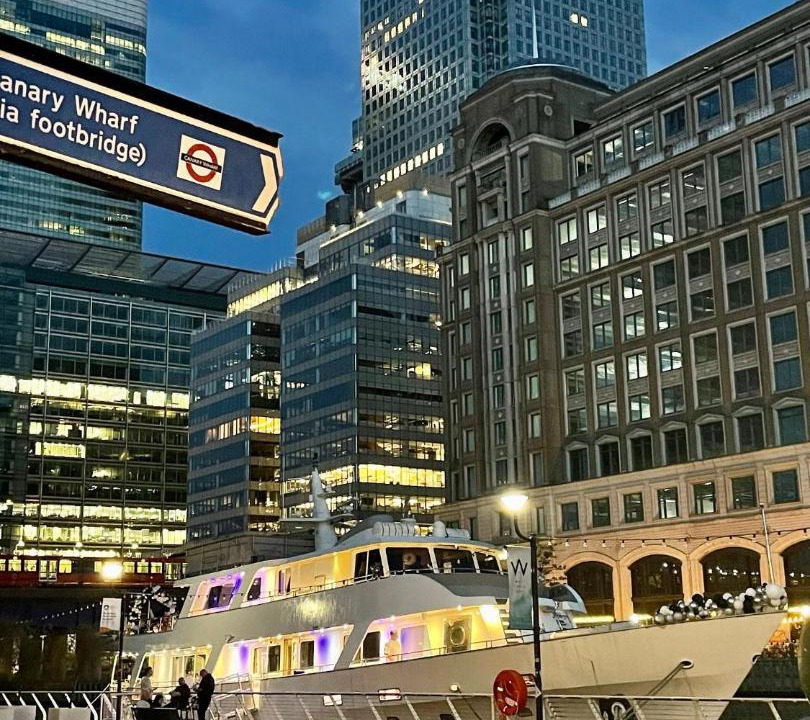 Photo of Others in Canary Wharf