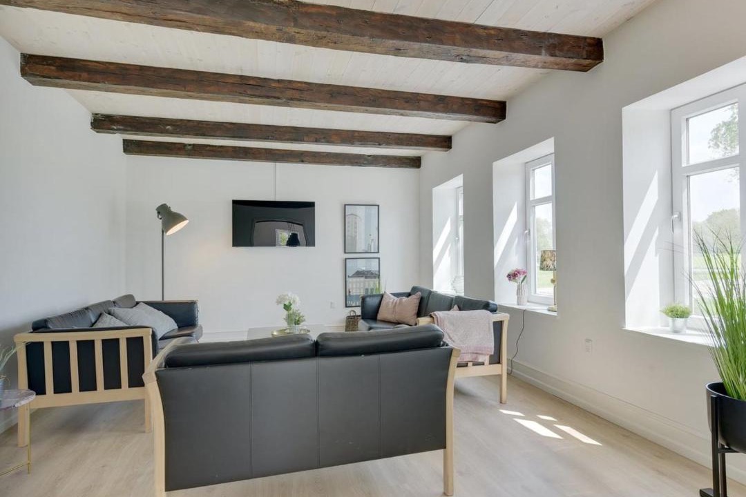 Photo of Others in Hojer