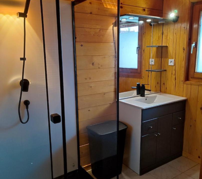 Photo of Bathroom in Saffloz